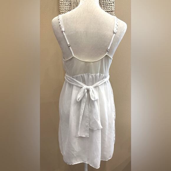 Flora Pleated‎ Lace Slip, Size Large. - Picture 5 of 8